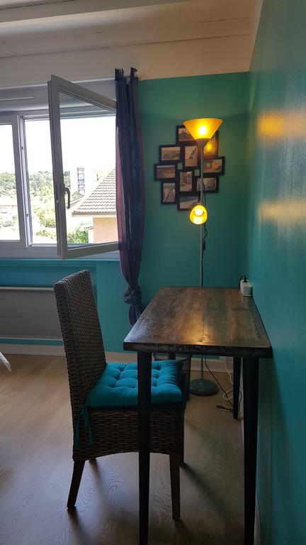 Chambre D'Hotes Le Cypres Bleu Roussillon  Eksteriør bilde